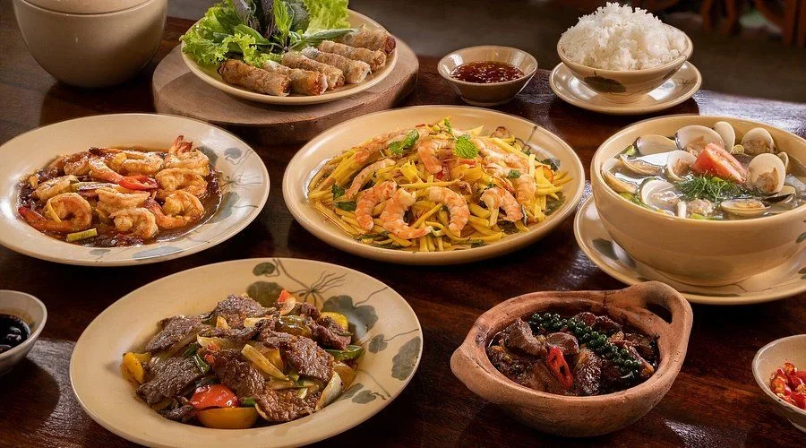 Quán Bụi - nơi hòa quyện ẩm thực Việt Nam