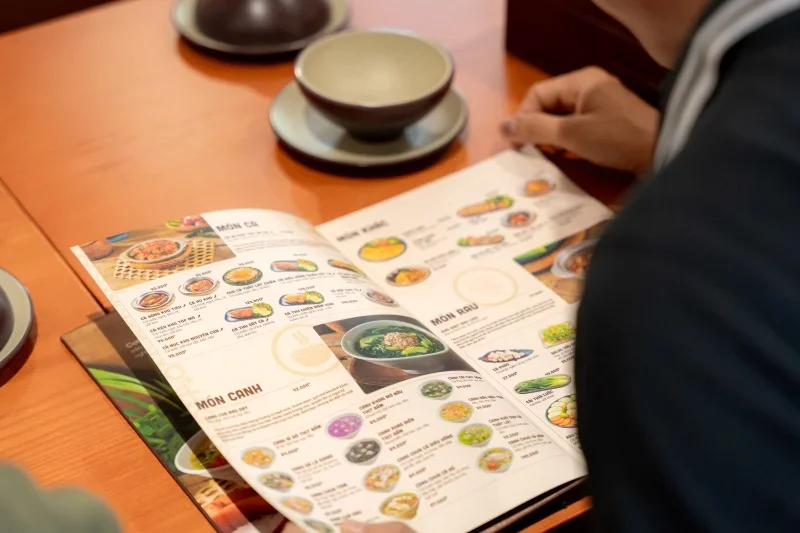 Com Nieu Thien Ly's menu is diverse and rich in dishes from three regions