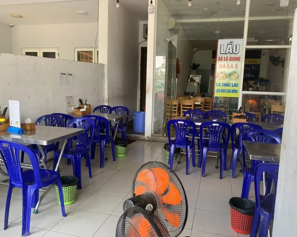 Ba Ngoai Ka is an ideal destination for Binh Dinh food enthusiasts