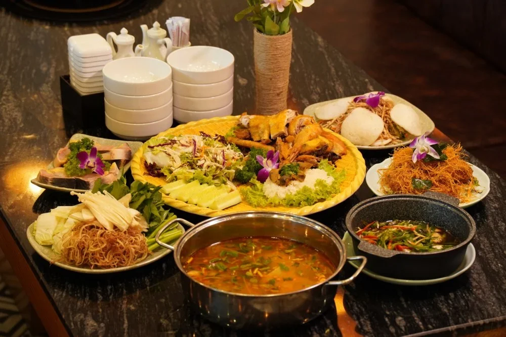 Cơm Niêu Thoáng Việt đã khéo léo kết hợp giữa nét truyền thống và hiện đại vào từng món ăn