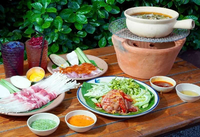 Thưởng thức ẩm thực Hàn Quốc tại tiệm nướng Nọ trong vườn