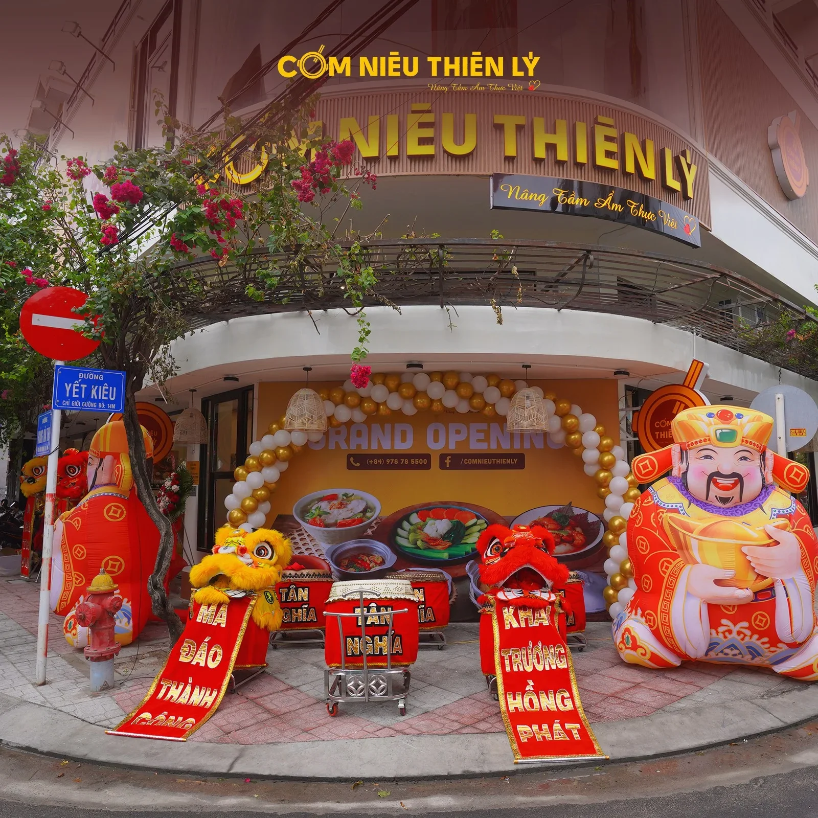 Cơm niêu Nha Trang vị trí thuận lợi